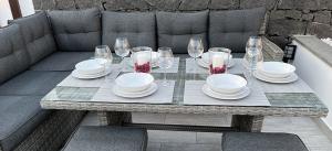 big-playa-blanca-villa-villa-arabella-outside-lounging-area-with-set-table