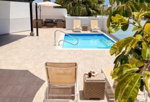 Villa Vista Oceana - Outside Private Heated Pool