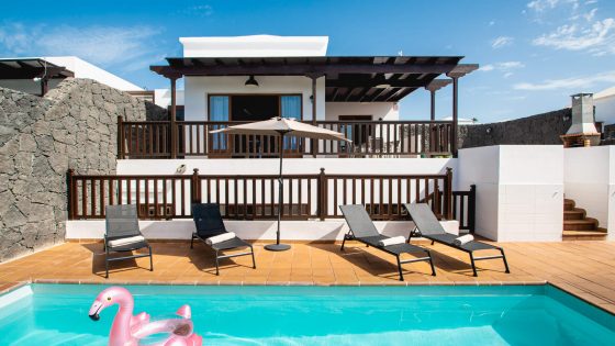 Ferienhaus Lanzarote mit pool Badewanne mit Whirlpool